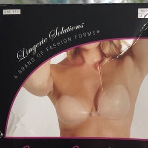 Strapless adhesive bra